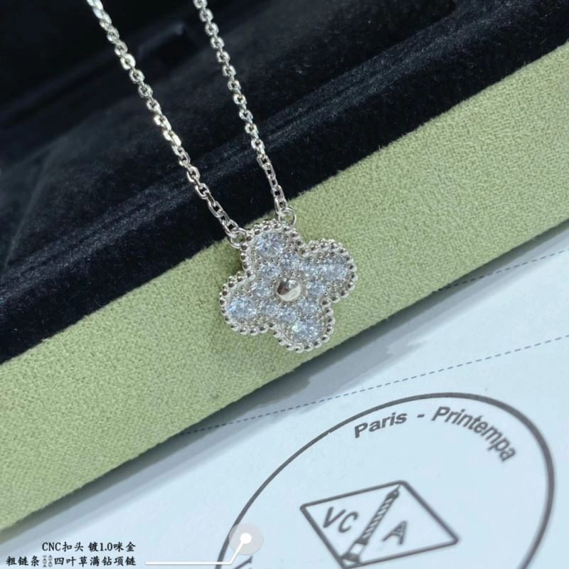 Resilient Vca Necklaces 255109