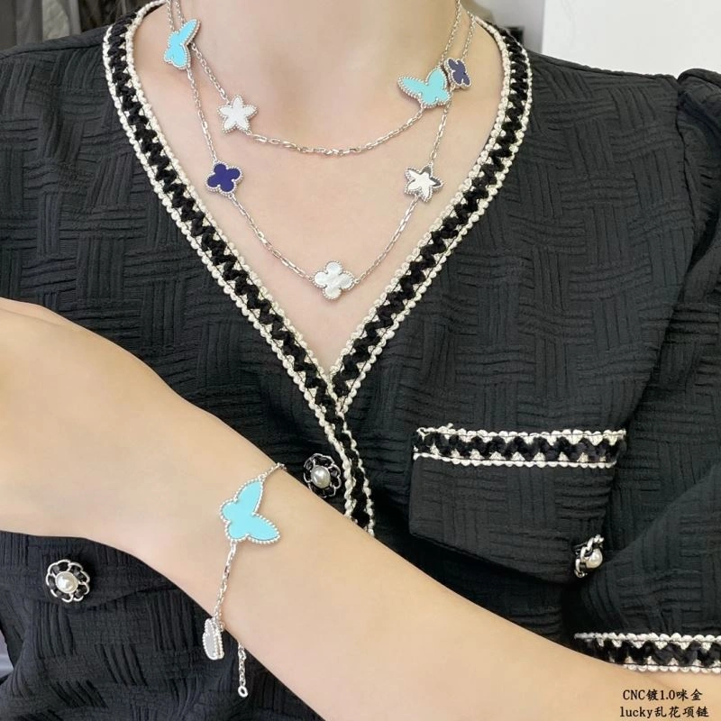 TechFriendly Vca Necklaces 255110