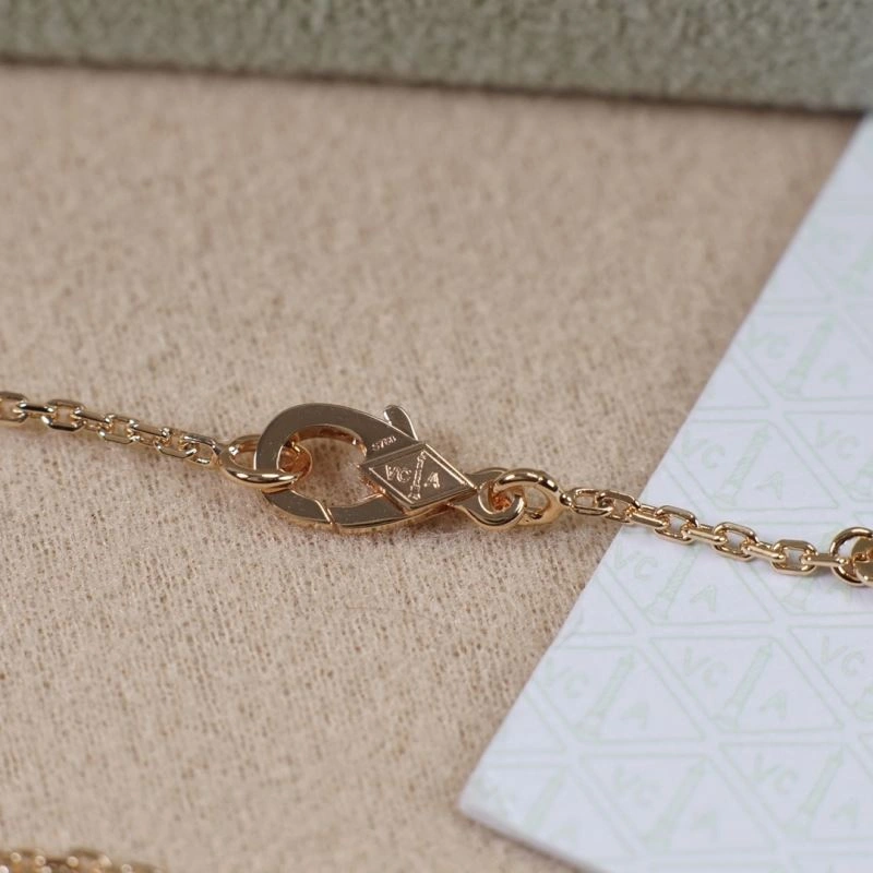 FashionForward Vca Necklaces 254988