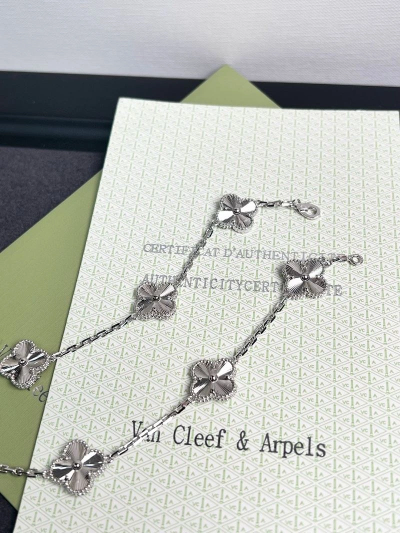 Vca Necklaces Trendsetting 254974