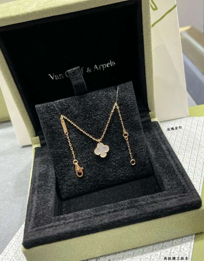 Unisex Vca Necklaces 254955