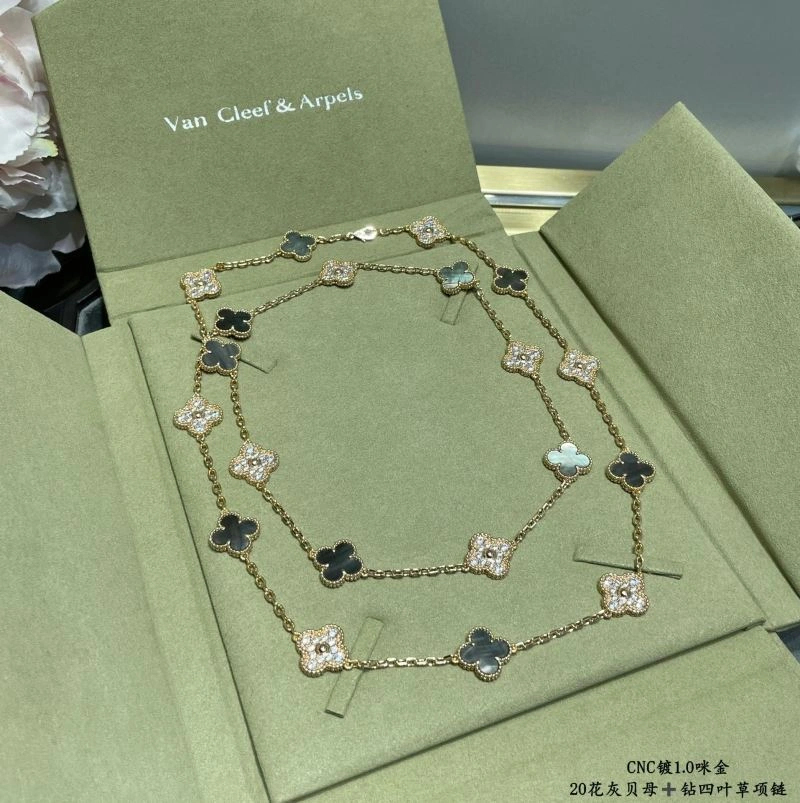NewStyle Vca Necklaces 254961