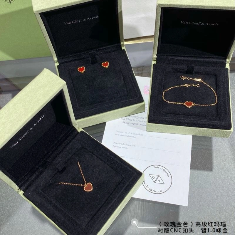 Vca Necklaces HighPerformance 254951