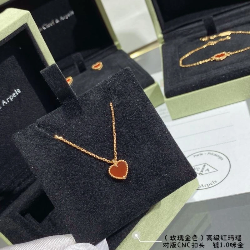 Vca Necklaces HighPerformance 254951