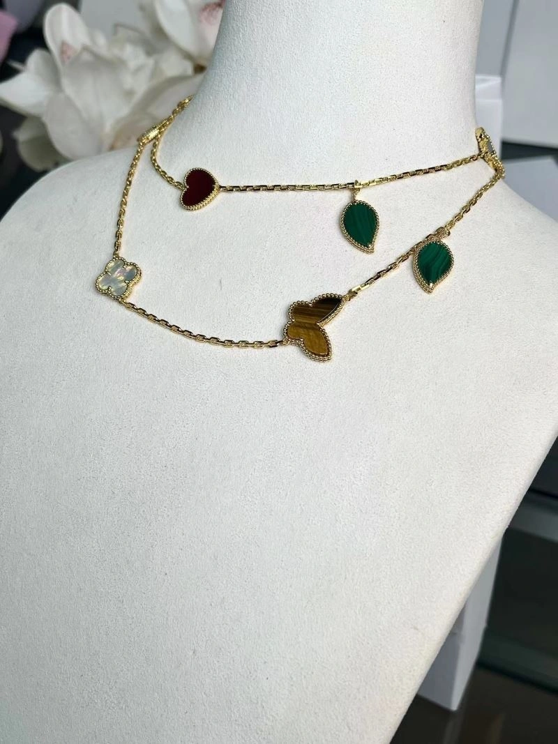 Functional Vca Necklaces 254947