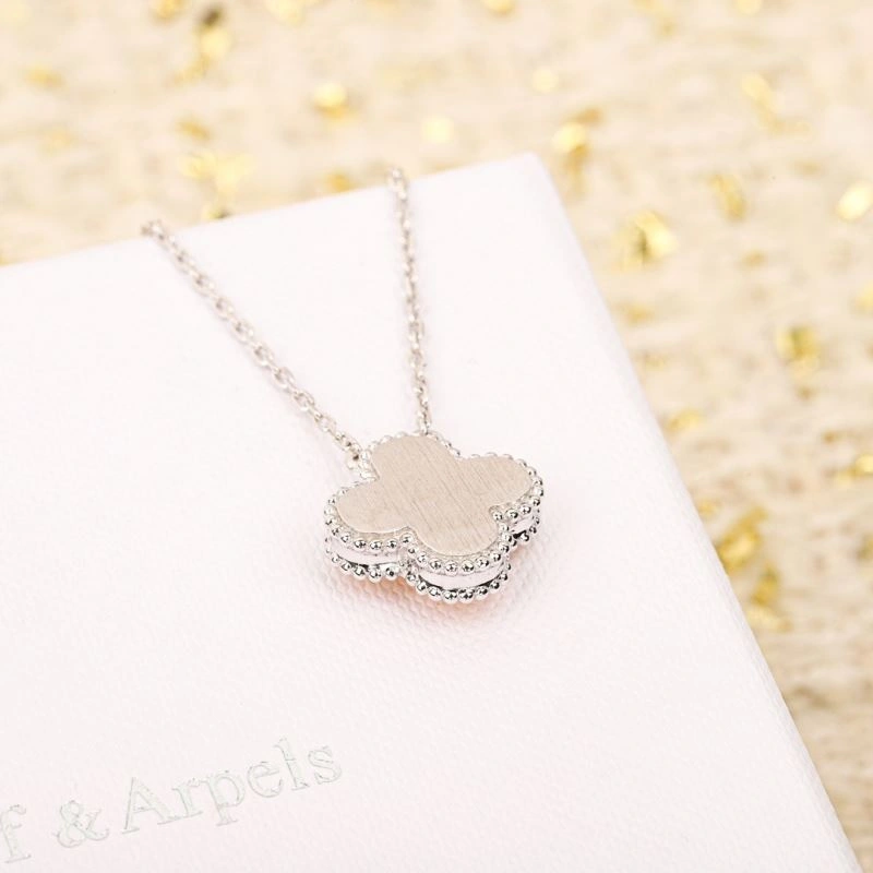 Vca Necklaces Bright 254941