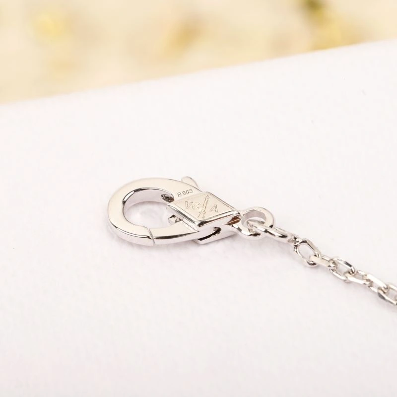Vca Necklaces Bright 254941