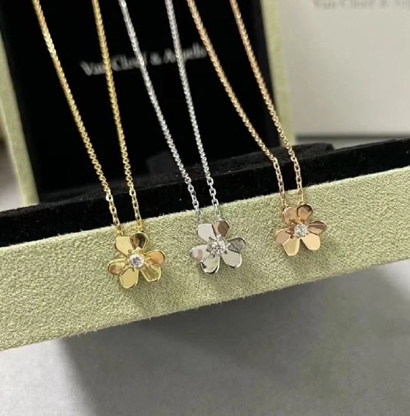 Vca Necklaces Versatile 254950