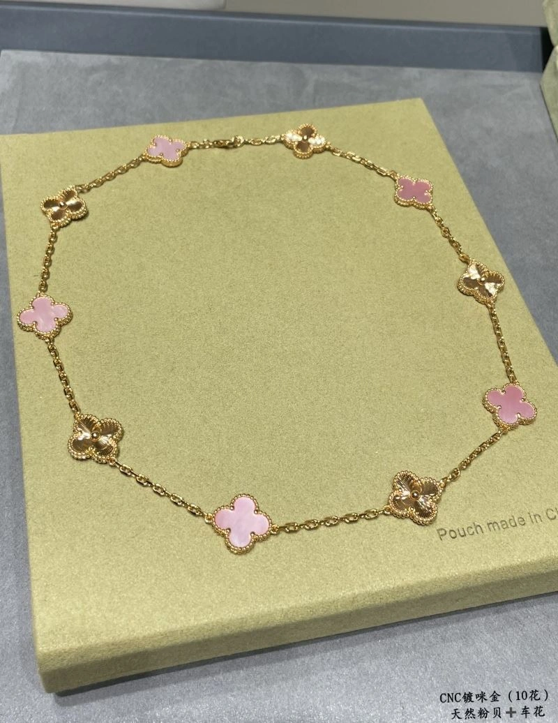 Vca Necklaces Effortless 254965
