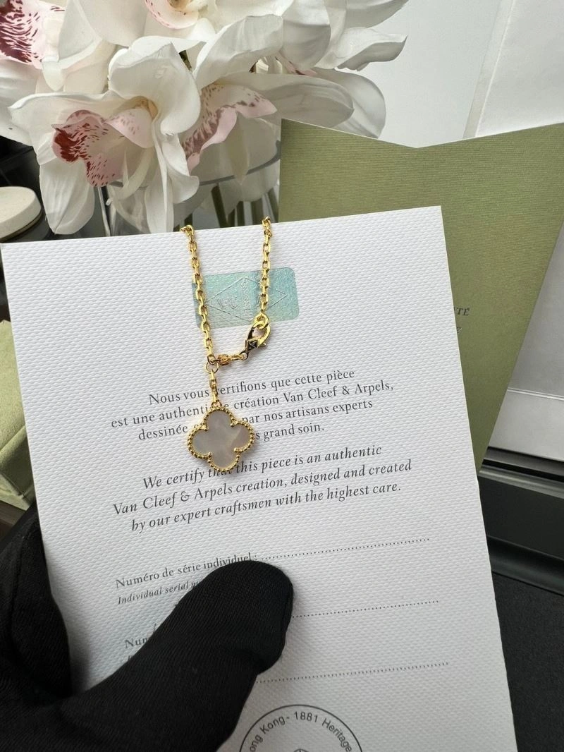 SoftTouch Vca Necklaces 254944