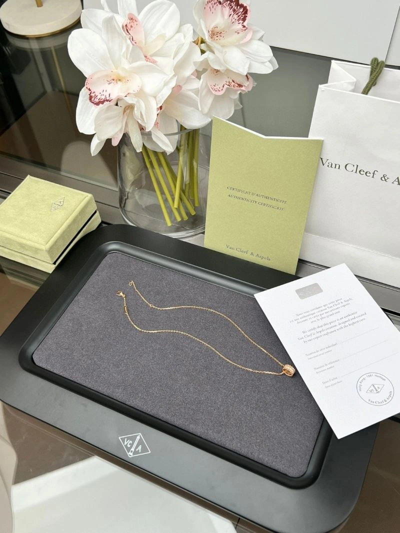 Neat Vca Necklaces 254937