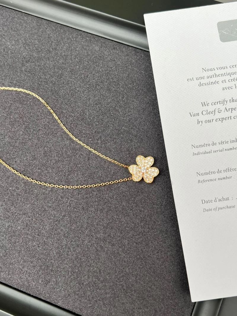 HighPerformance Vca Necklaces 254936