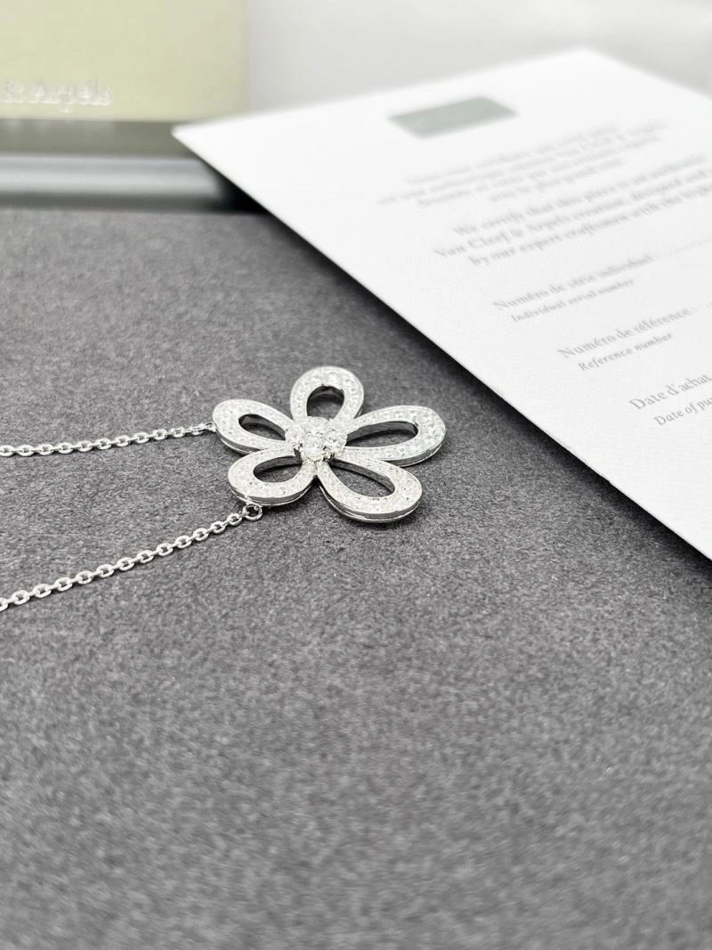Vca Necklaces TopPick 254946
