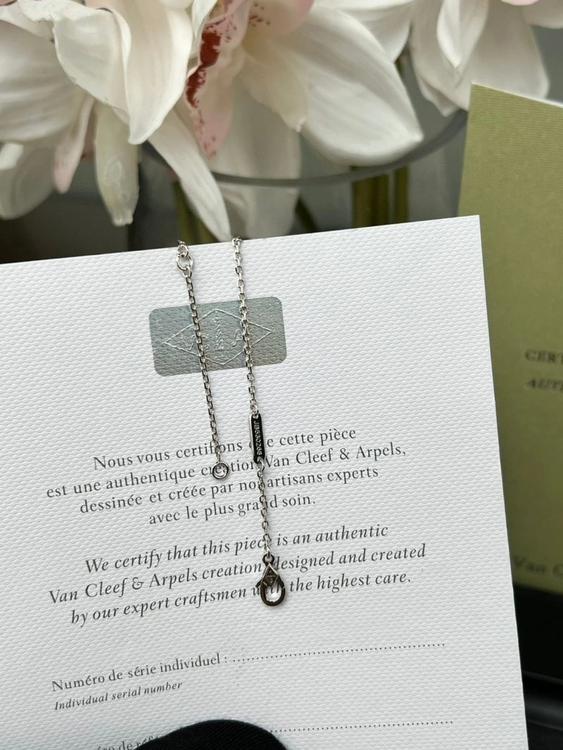 Vca Necklaces TopPick 254946