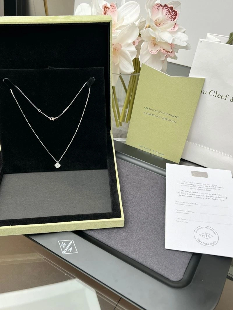 Sustainable Vca Necklaces 254934