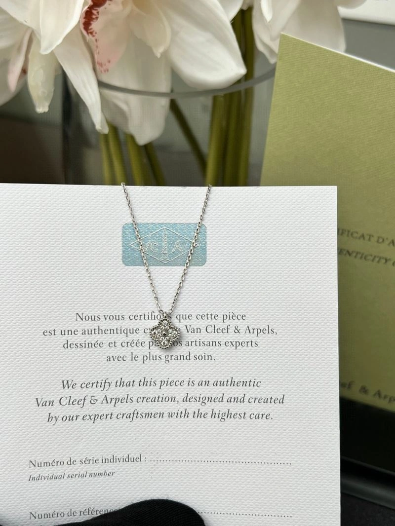 Sustainable Vca Necklaces 254934