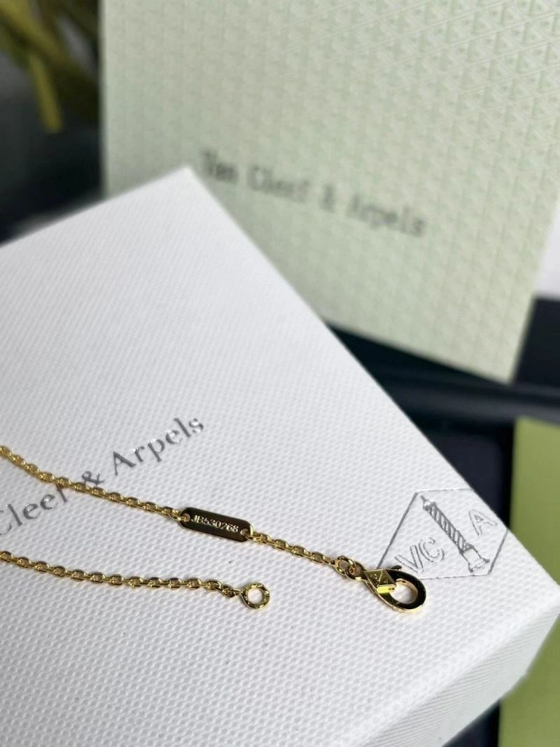 Sophisticated Vca Necklaces 254930