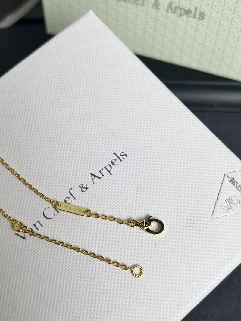 Sophisticated Vca Necklaces 254930