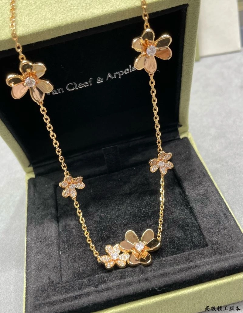 Minimalist Vca Necklaces 254904