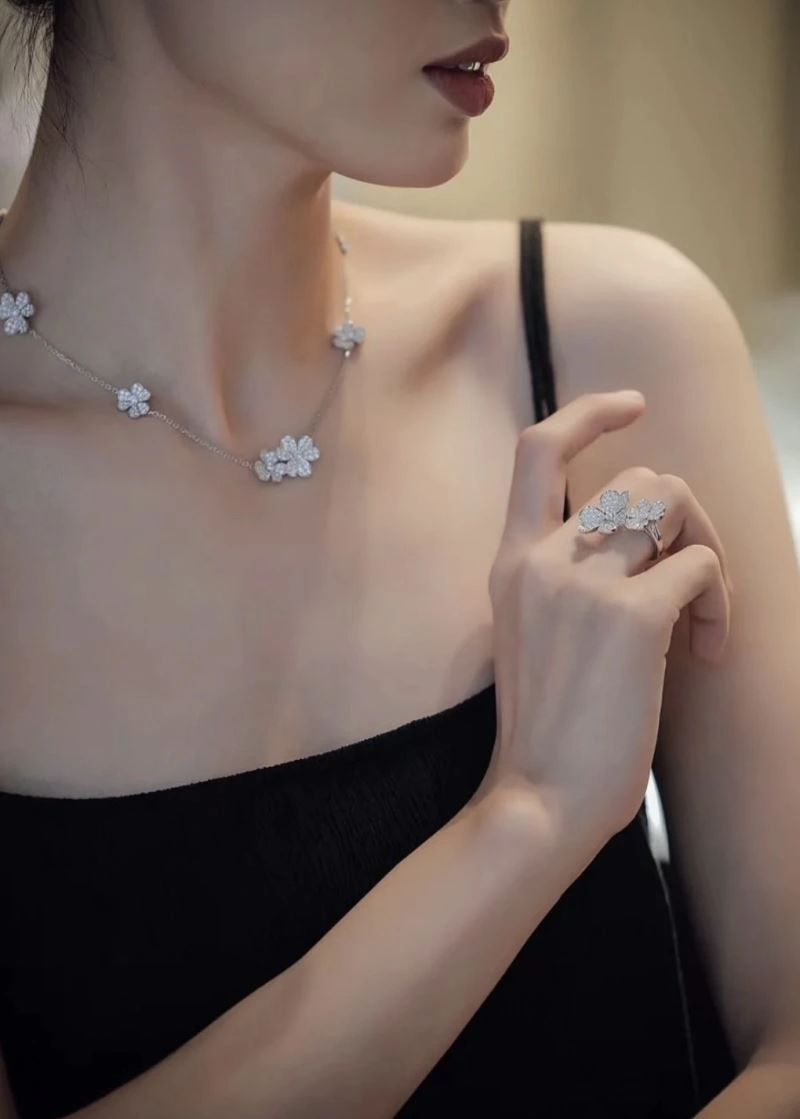 MultiPurpose Vca Necklaces 254901