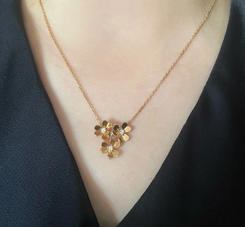 Upgraded Vca Necklaces 254908