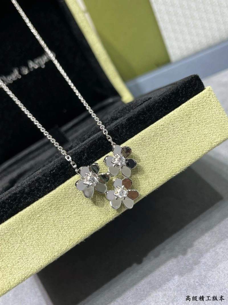 Upgraded Vca Necklaces 254908