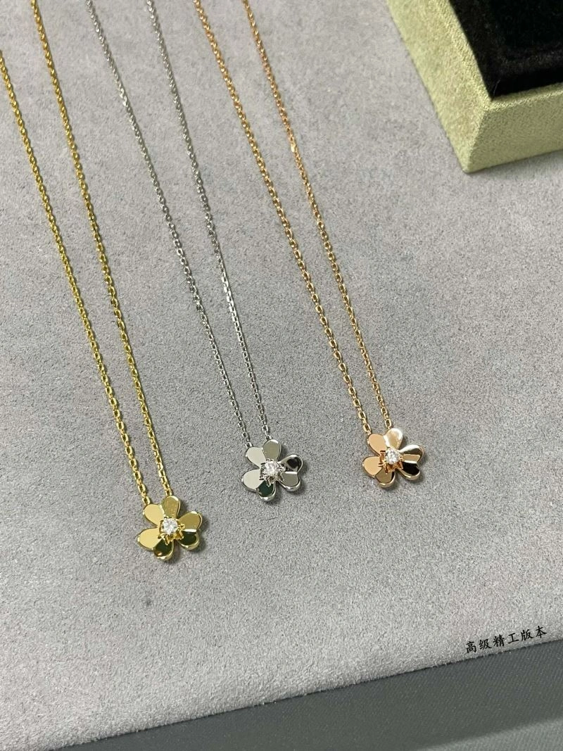 Vca Necklaces Youthful 254914