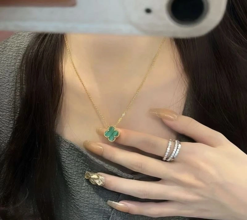 Vca Necklaces Classic 254923