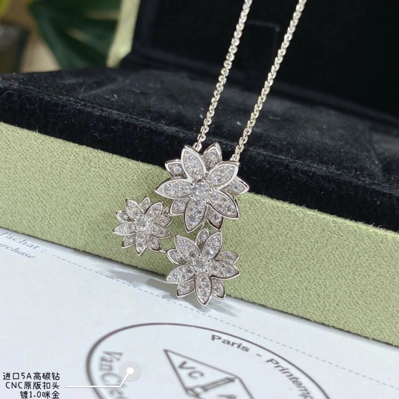 Vca Necklaces Unisex 254902