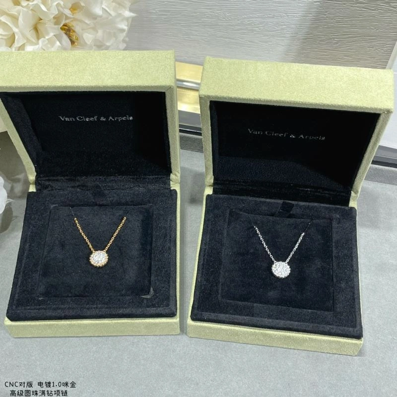 Breathable Vca Necklaces 254916
