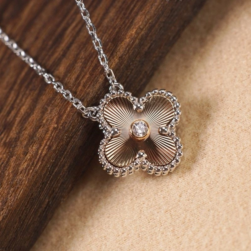 Compact Vca Necklaces 254685