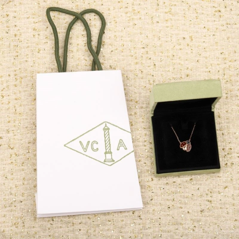 TravelReady Vca Necklaces 254682