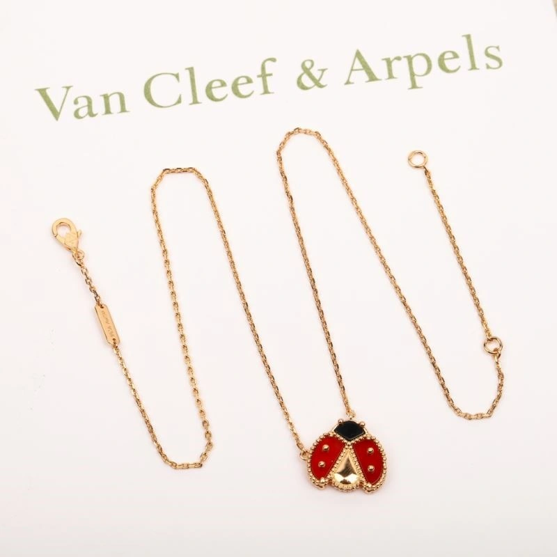 TravelReady Vca Necklaces 254682