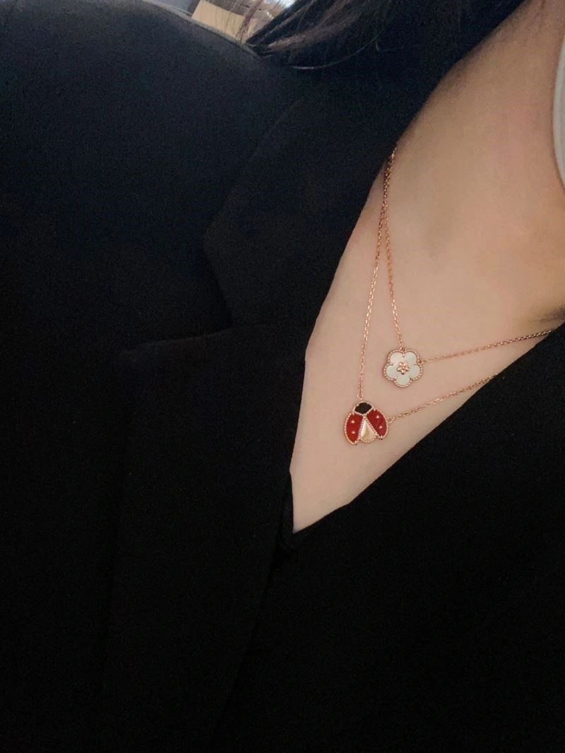 TravelReady Vca Necklaces 254682