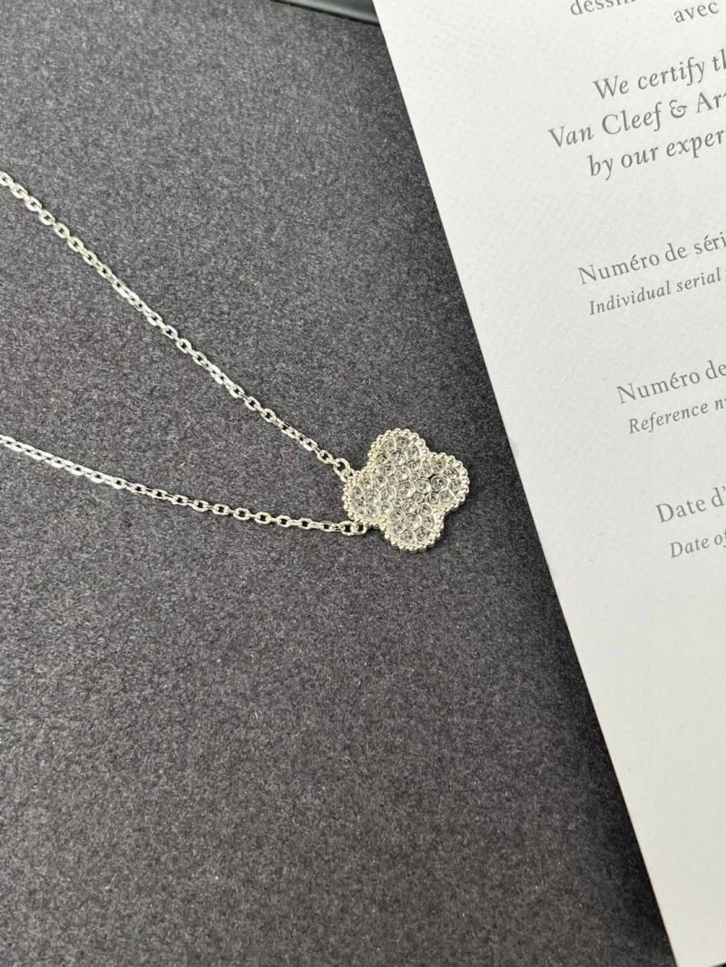 ZipUp Vca Necklaces 254654