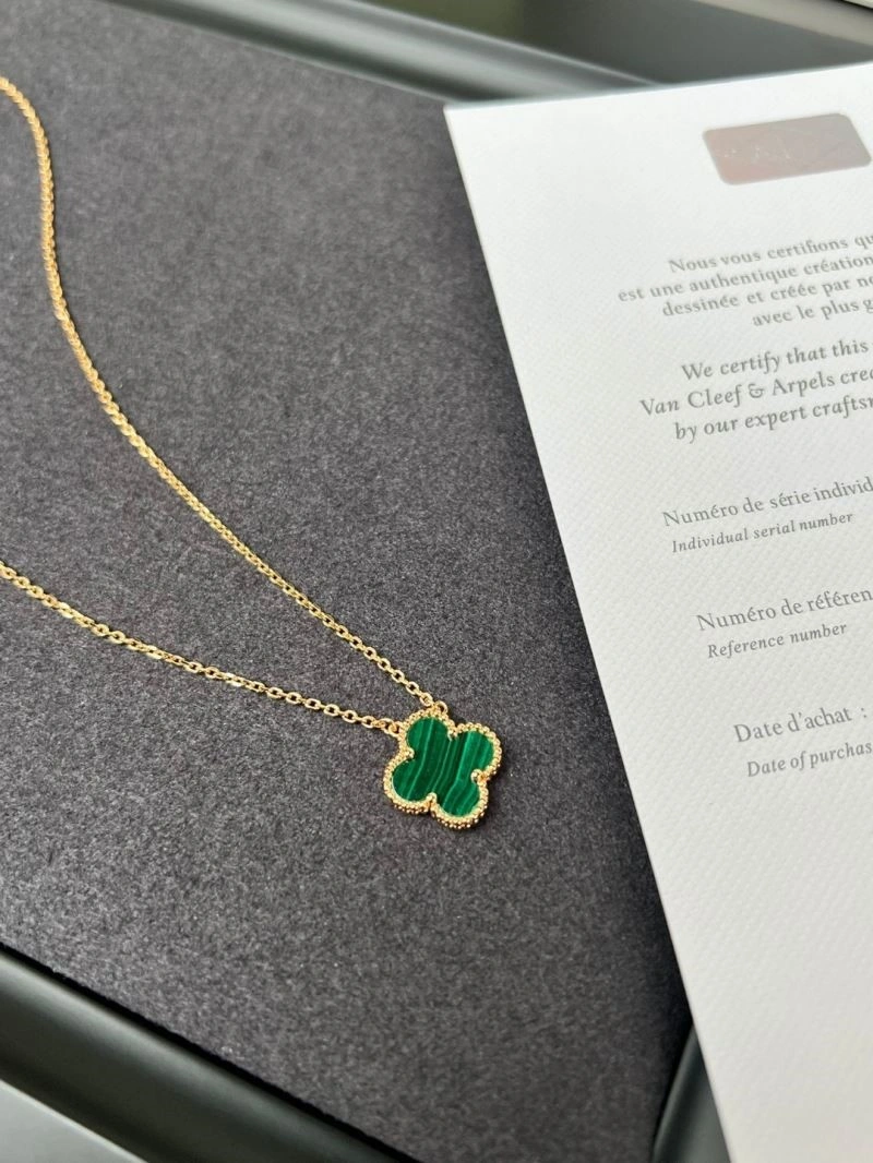 Lightweight Vca Necklaces 254648