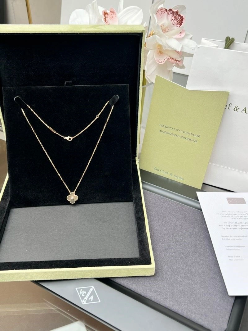 Vca Necklaces FlexibleFit 254652