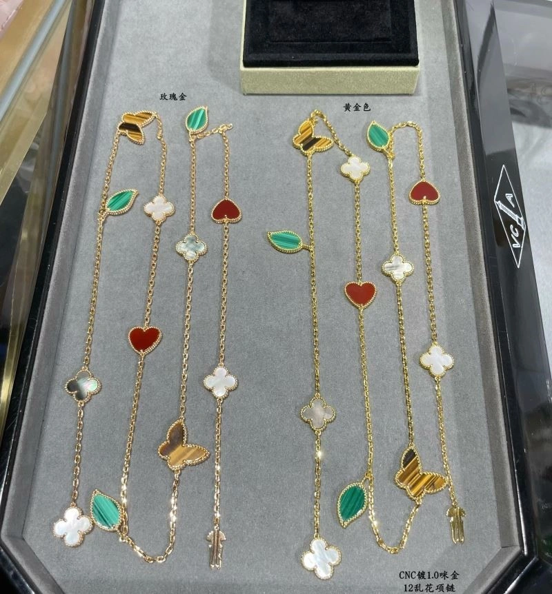 Vca Necklaces UrbanChic 254657