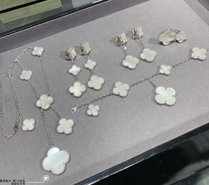 Vca Necklaces Chic 254665