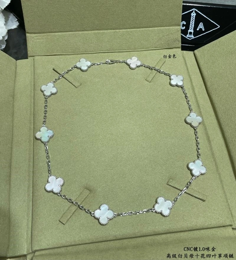 Vca Necklaces Functional 254664