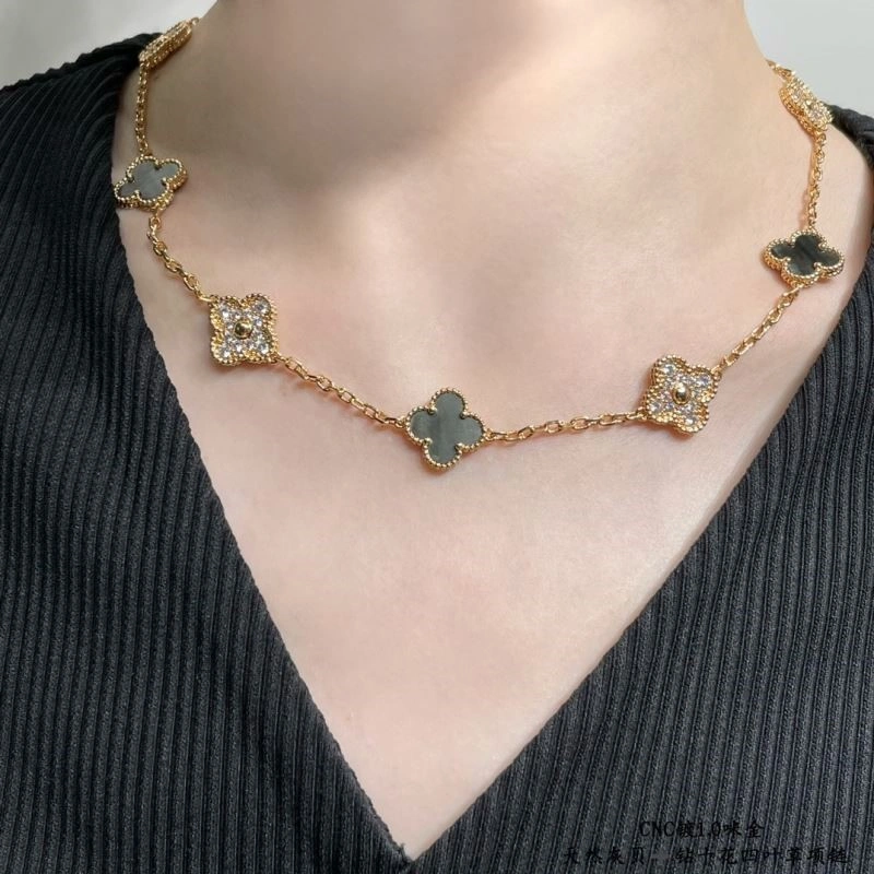Vca Necklaces Unisex 254645