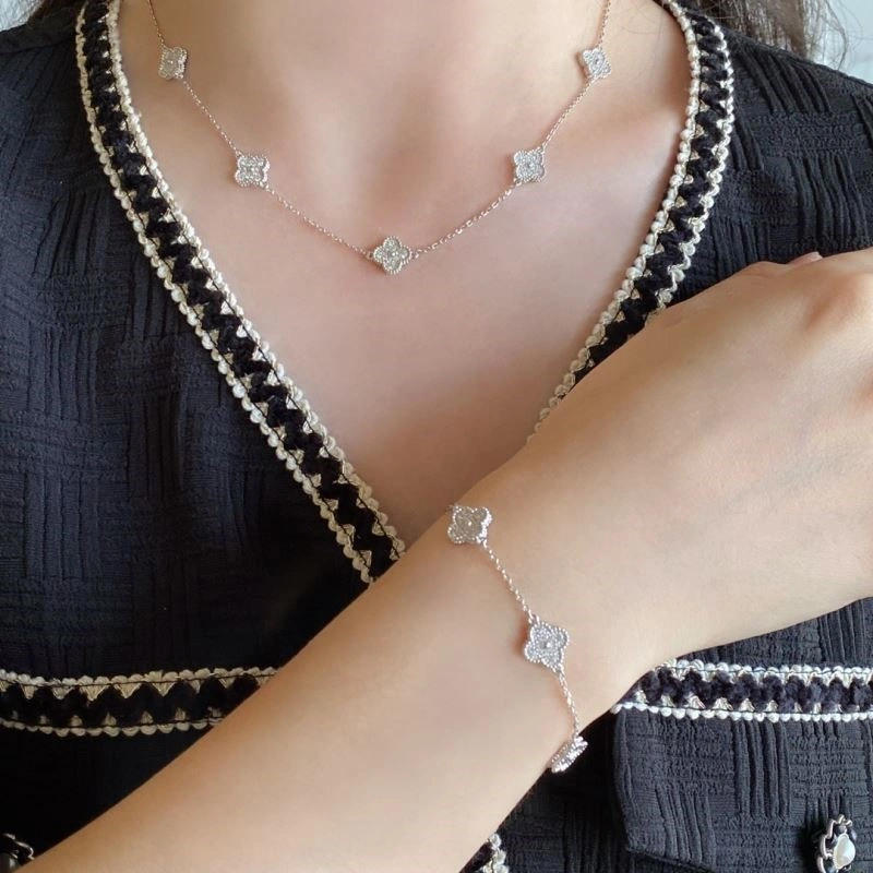 Vca Necklaces FreshLook 254646