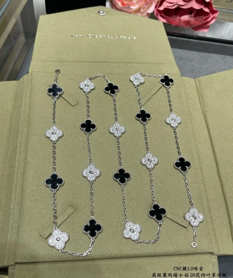 Vca Necklaces AllSeason 254613