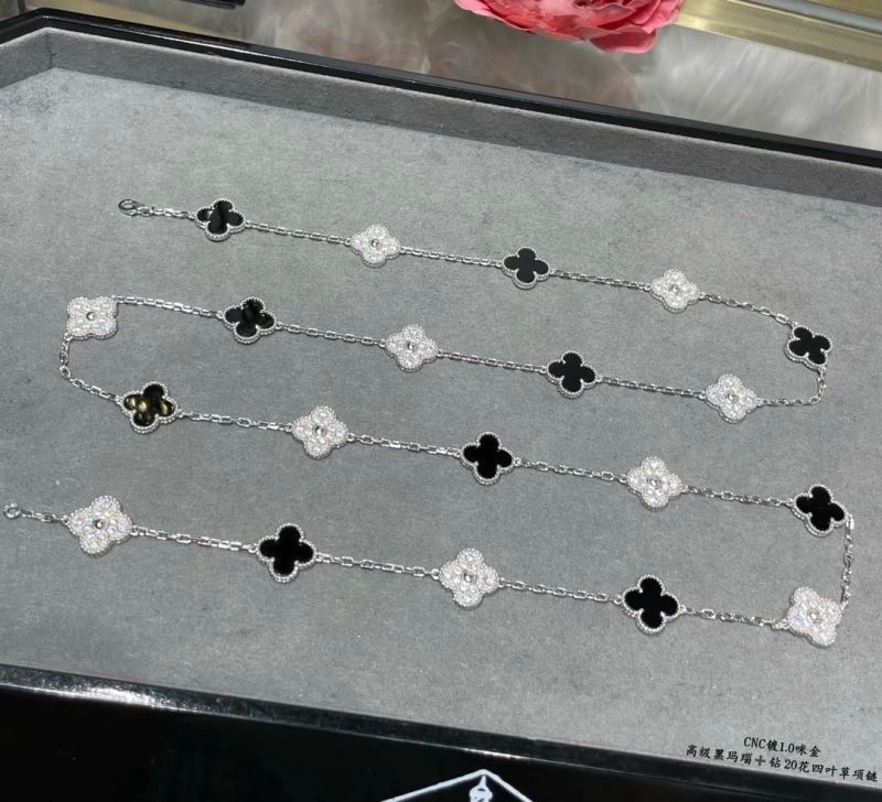 Vca Necklaces AllSeason 254613