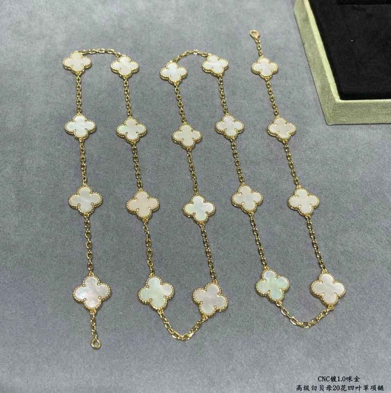 Trendy Vca Necklaces 254616