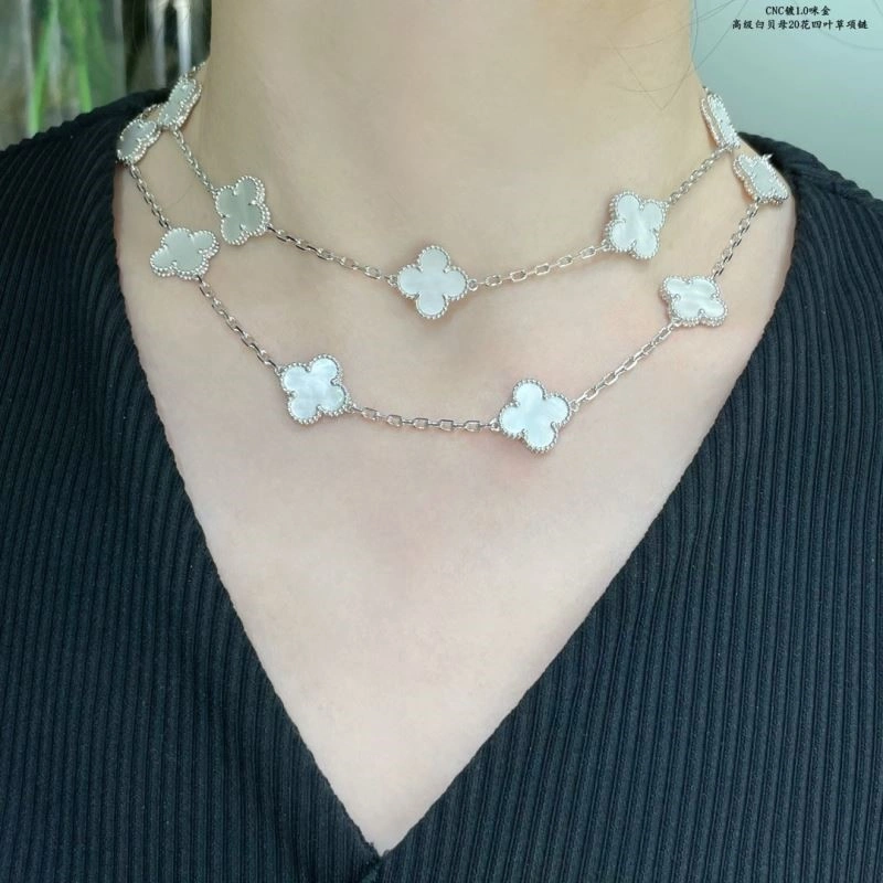 FlexibleFit Vca Necklaces 254615