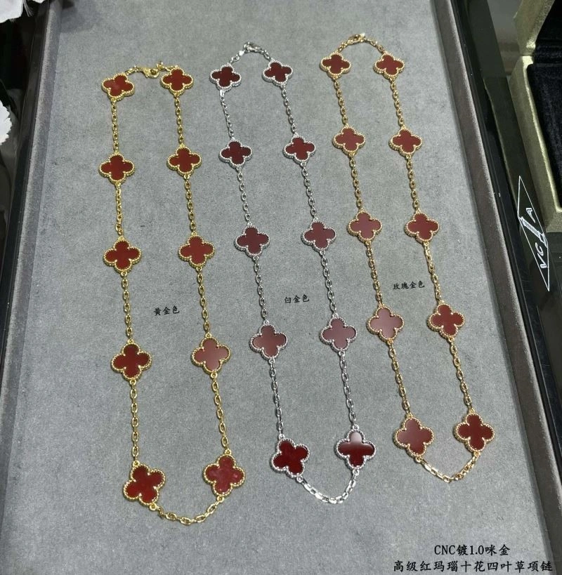 TravelReady Vca Necklaces 254639