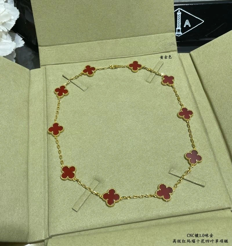 TravelReady Vca Necklaces 254639
