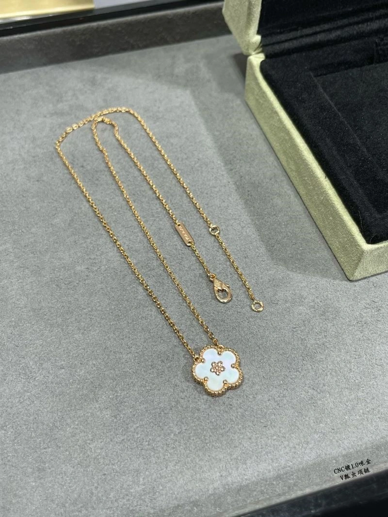 Minimalist Vca Necklaces 254625