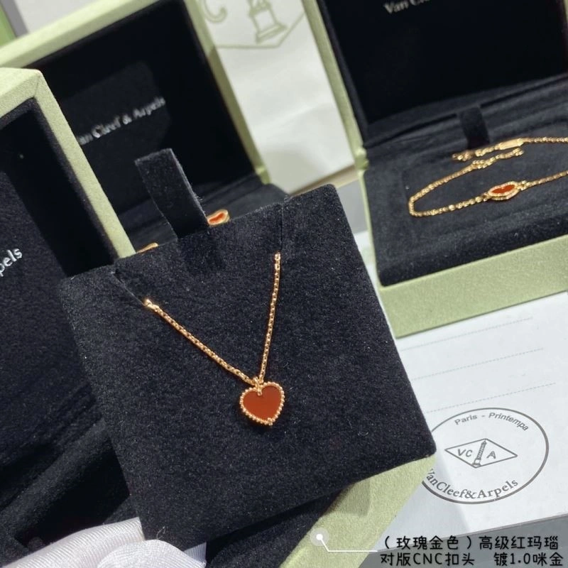 Vca Necklaces Tailored 254622